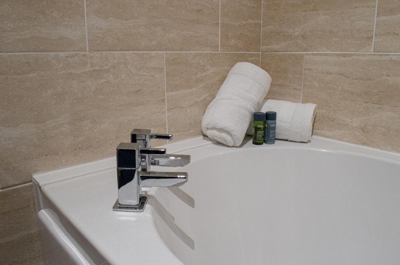 Bed& Boujee With Sea Views Appartamento Torquay Esterno foto